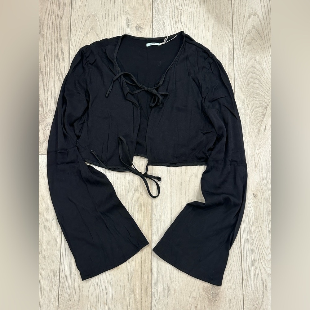 Kimchi Blue Black Tie-Front Blouse